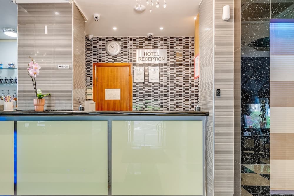 London Star Hotel