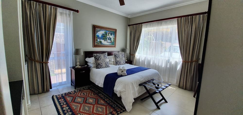 Brenton On Rocks Luxury Guest House