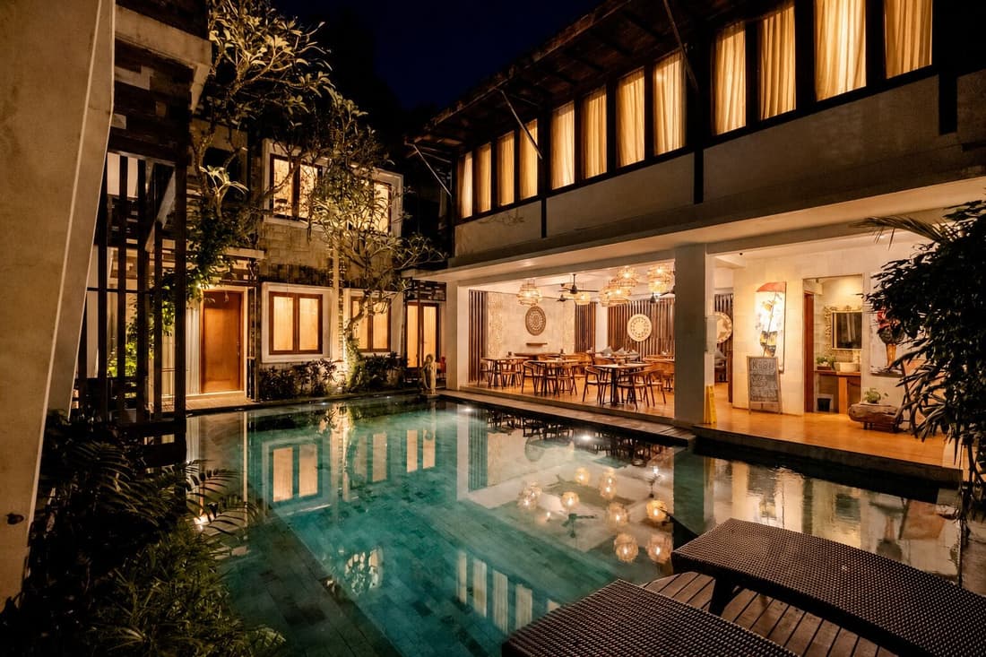 Kakul Villas & Suites