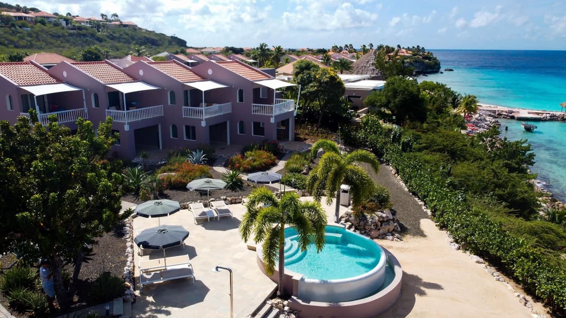 Coral Estate Luxury Resort