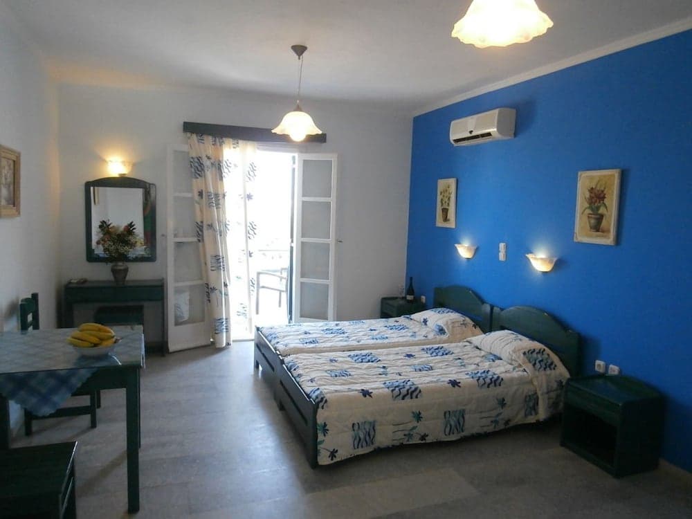Agnanti Hotel