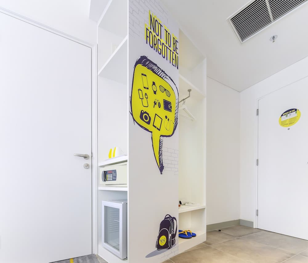 YELLO Hotel Harmoni Jakarta