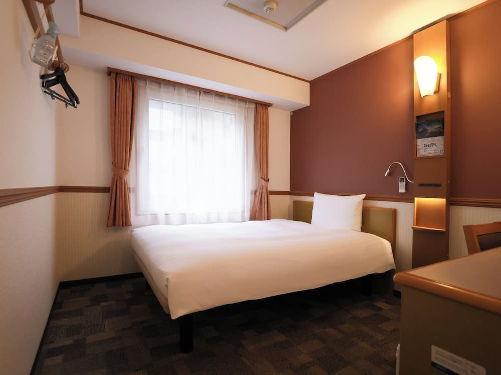 Toyoko Inn Kanazawa Kenrokuen Korimbo