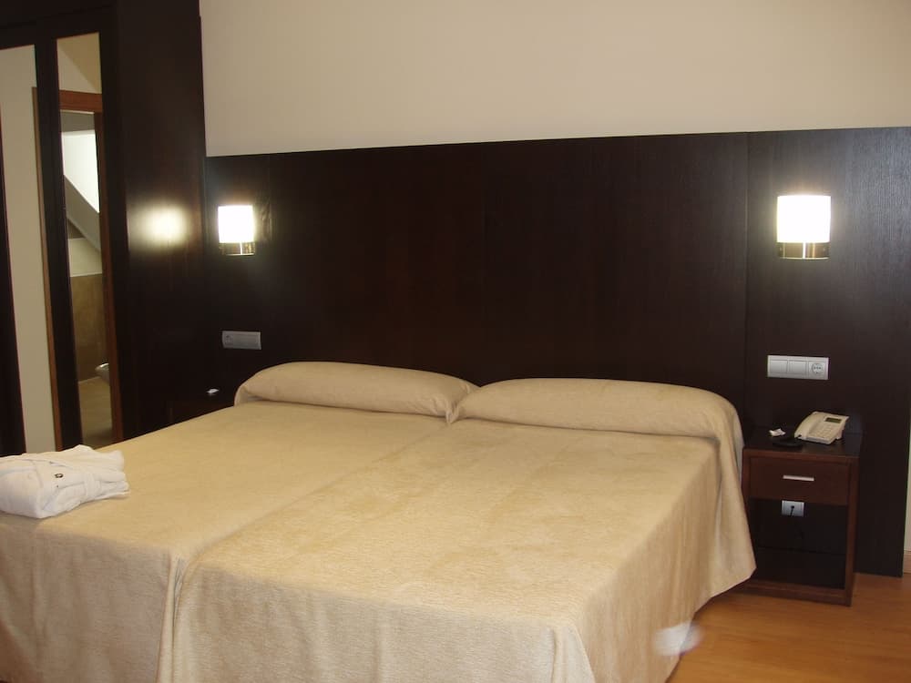 Hotel 44