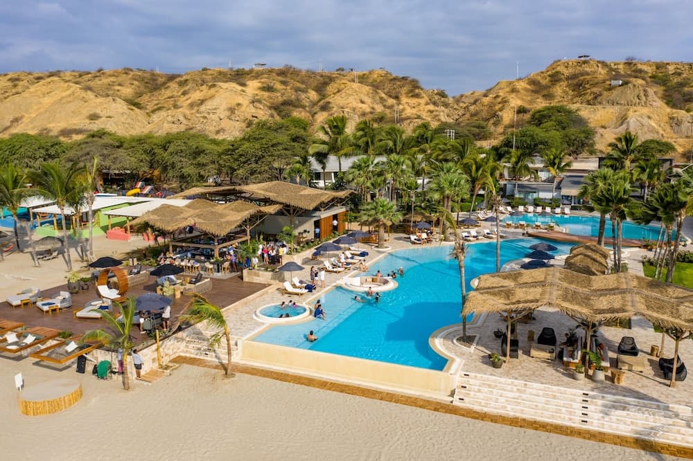 Punta Sal Suites & Bungalows Resort