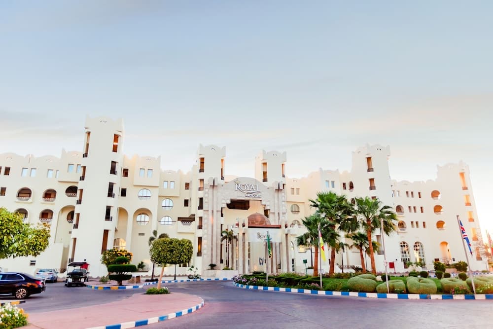 Royal Lagoons Resort & Aqua Park Families and Couples Only