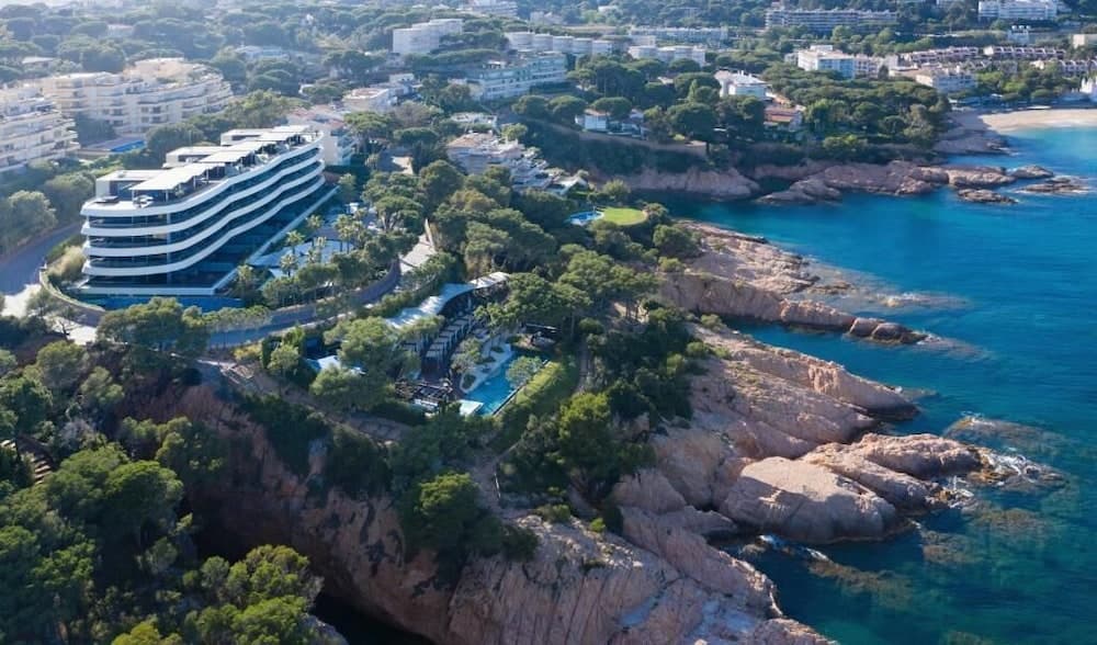 Alàbriga Hotel & Home Suites