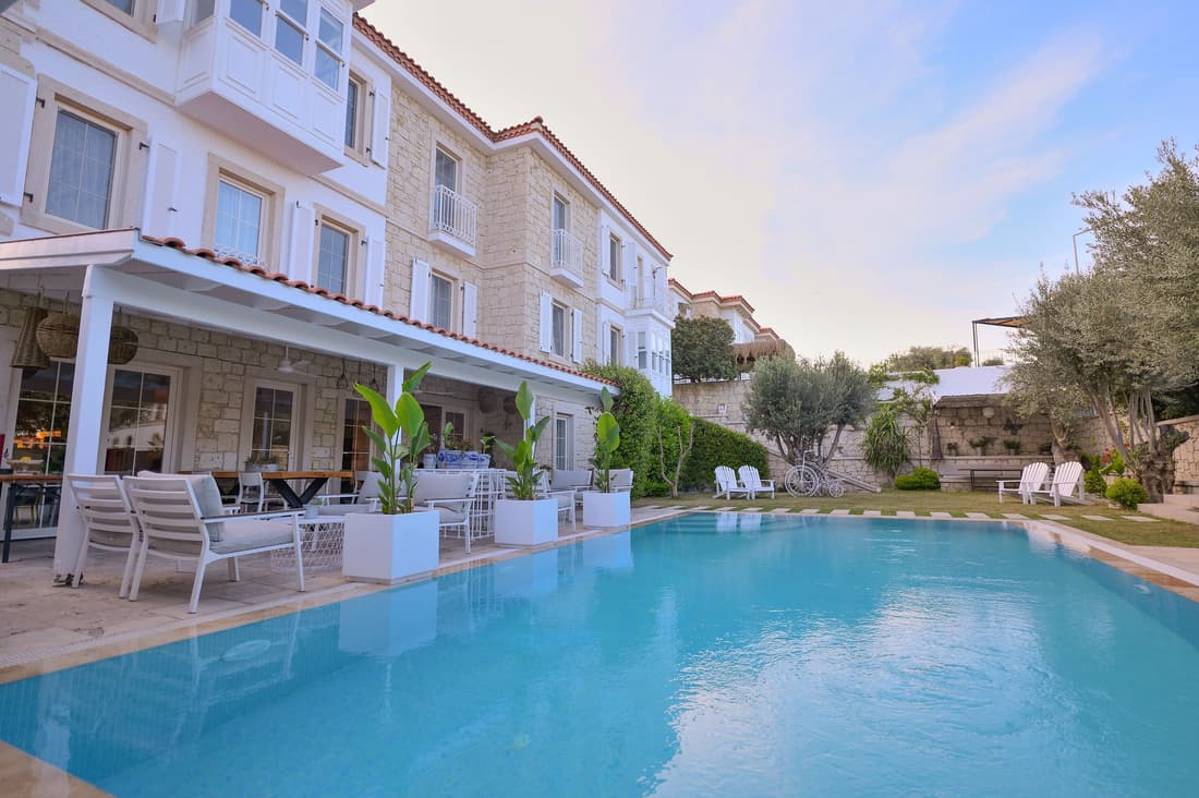 Peremere Alacati Hotel
