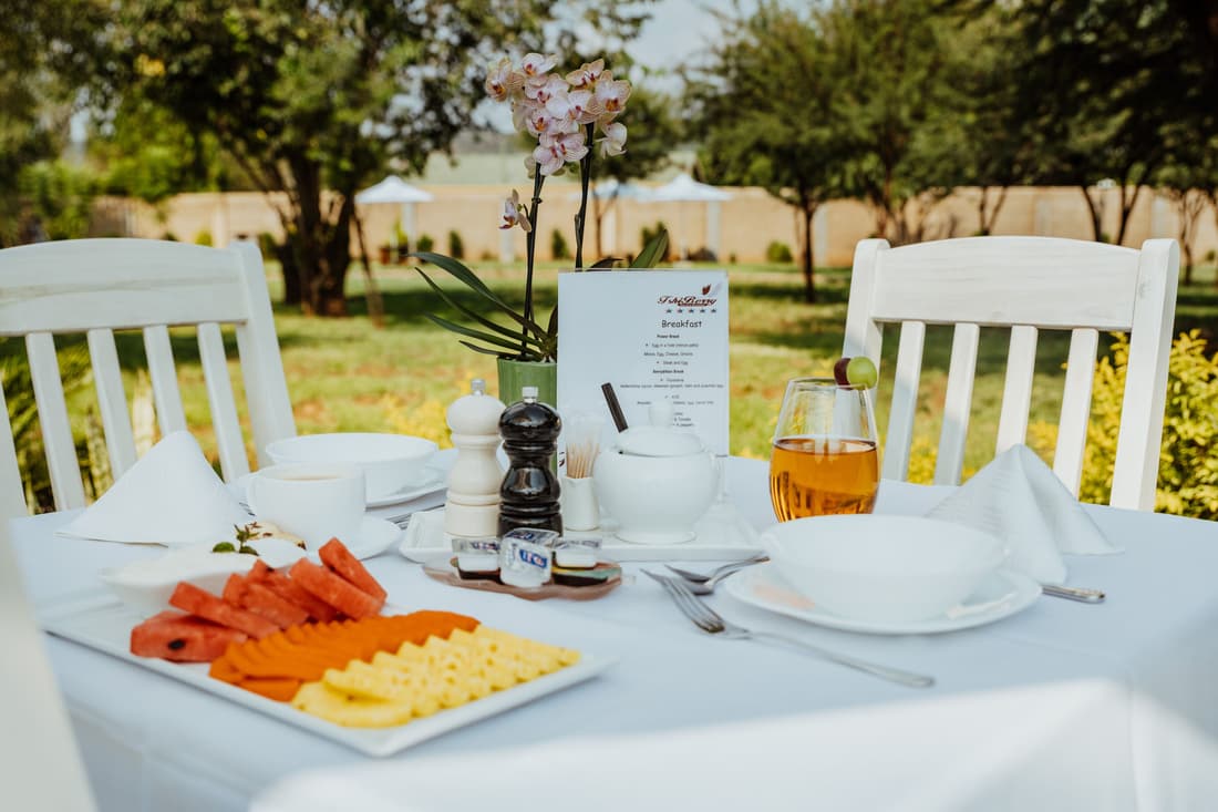 TshiBerry Bed & Breakfast