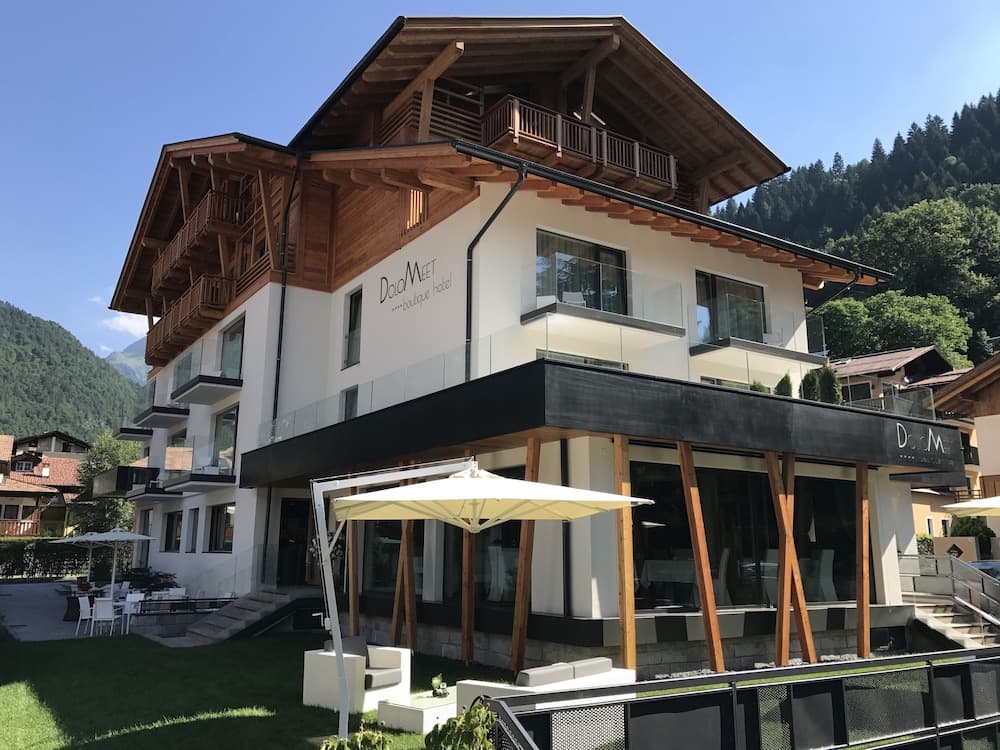 Dolomeet Boutique Hotel