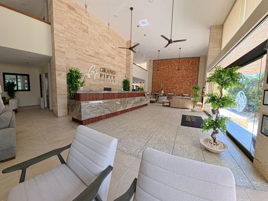 Hotel Grand Fifty Suites