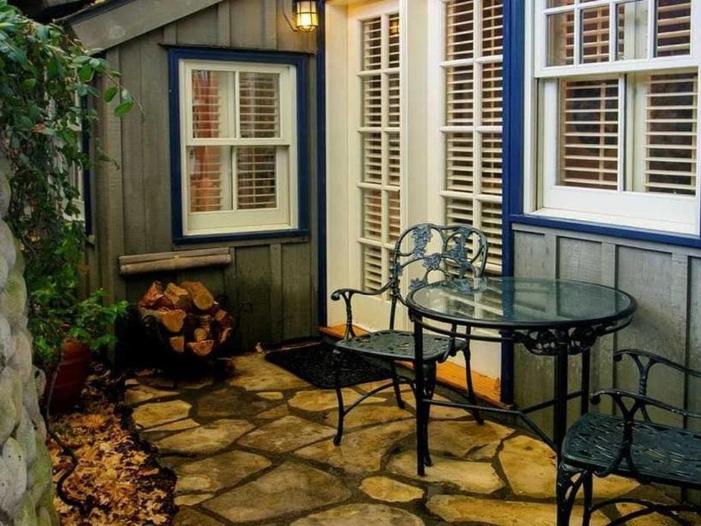 Simpson House Inn
