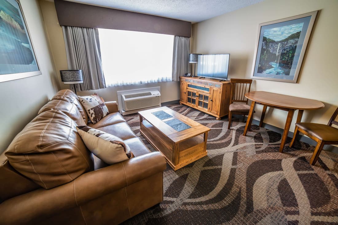 Prestige Hudson Bay Lodge & Conference Centre, WorldHotels Crafted Collection