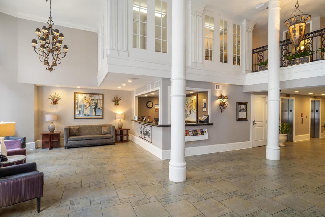 Best Western Plus St. Christopher Hotel