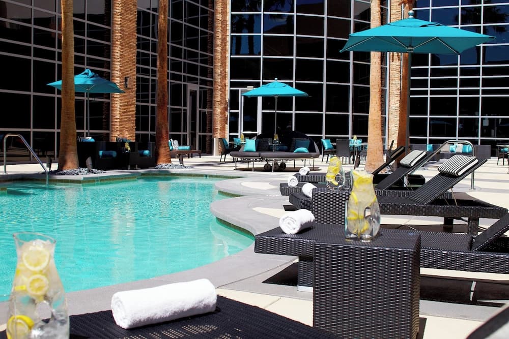 Renaissance Las Vegas Hotel