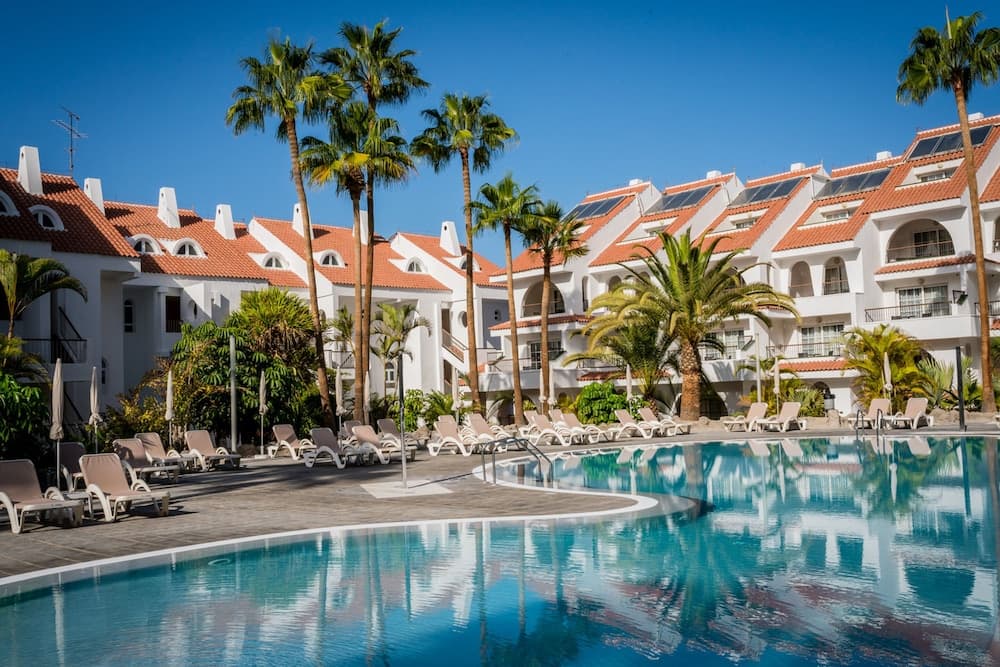 Paradise Park Fun Lifestyle Hotel