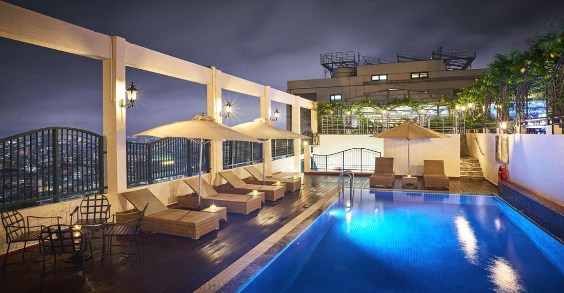 Windsor Plaza Hotel