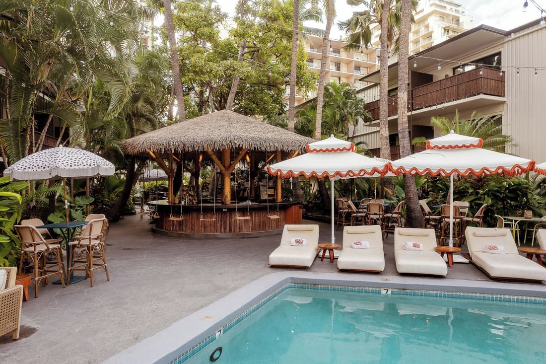 White Sands Hotel