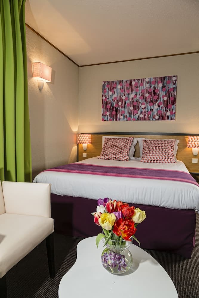 Hotel Paris Louis Blanc