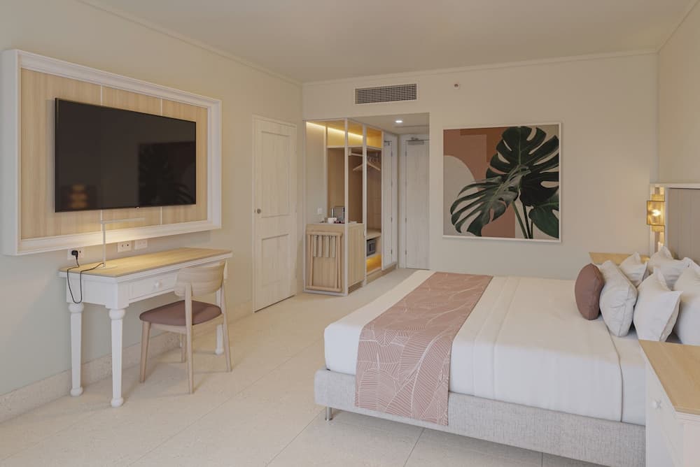 Wyndham Alltra Punta Cana All-Inclusive Resort