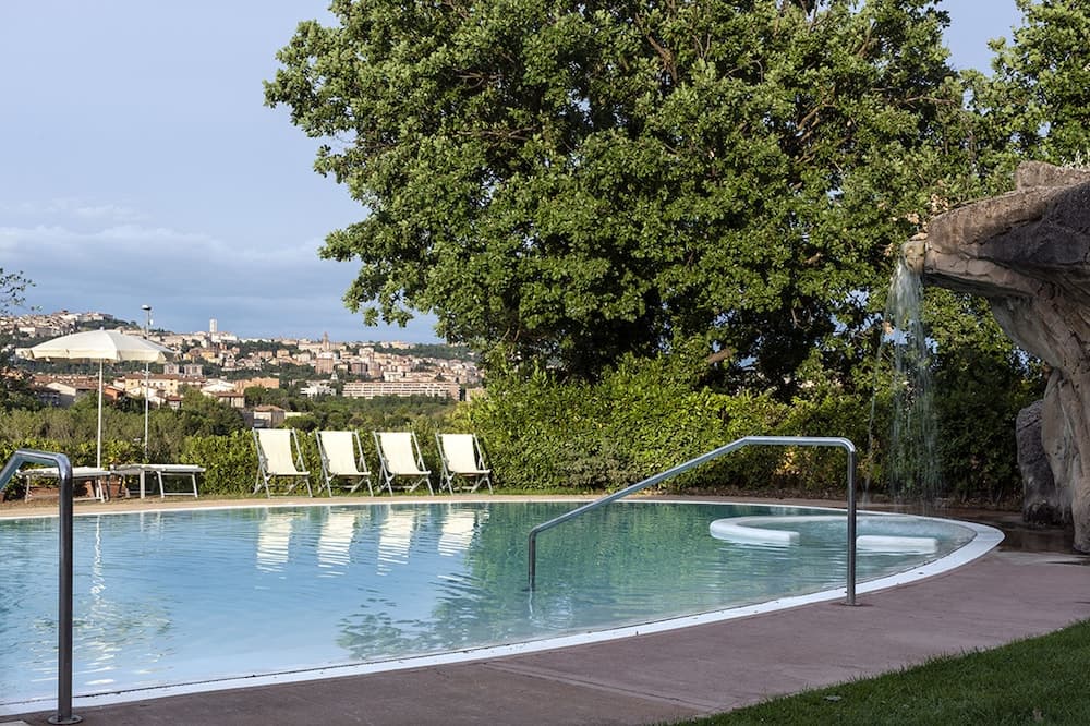 La Meridiana Bleisure Hotel
