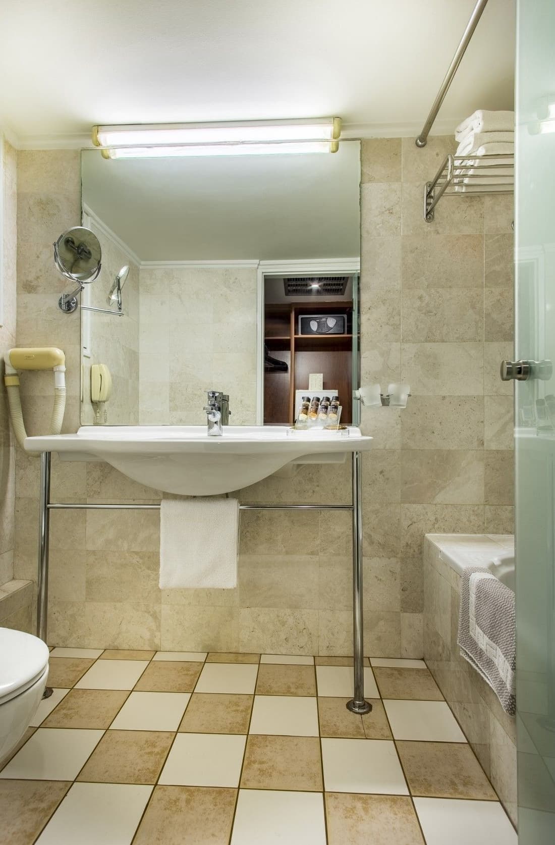 Alexandros Hotel Athens, Vassilicos House of Hospitality