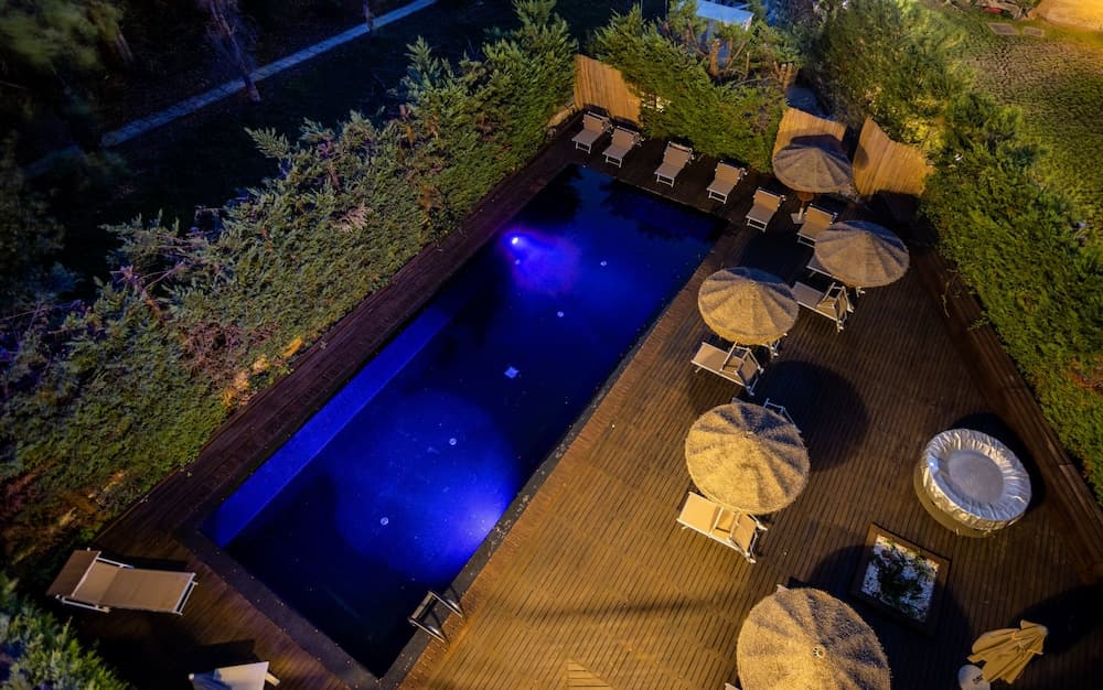 Black Hotel