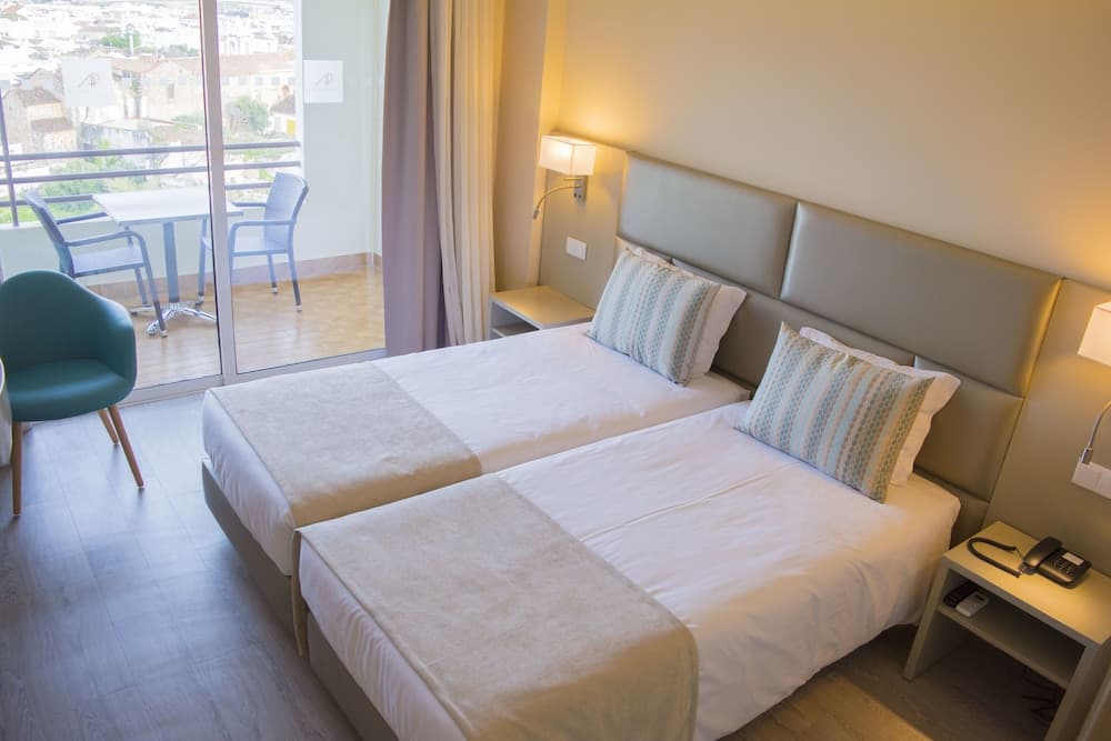 AP Maria Nova Lounge - Adults Friendly