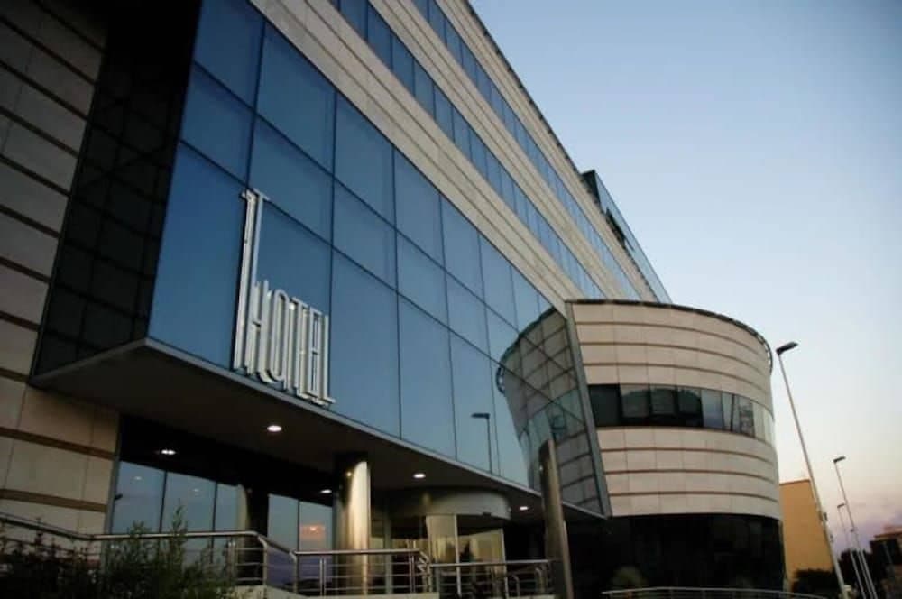 UNA HOTELS T Hotel Cagliari