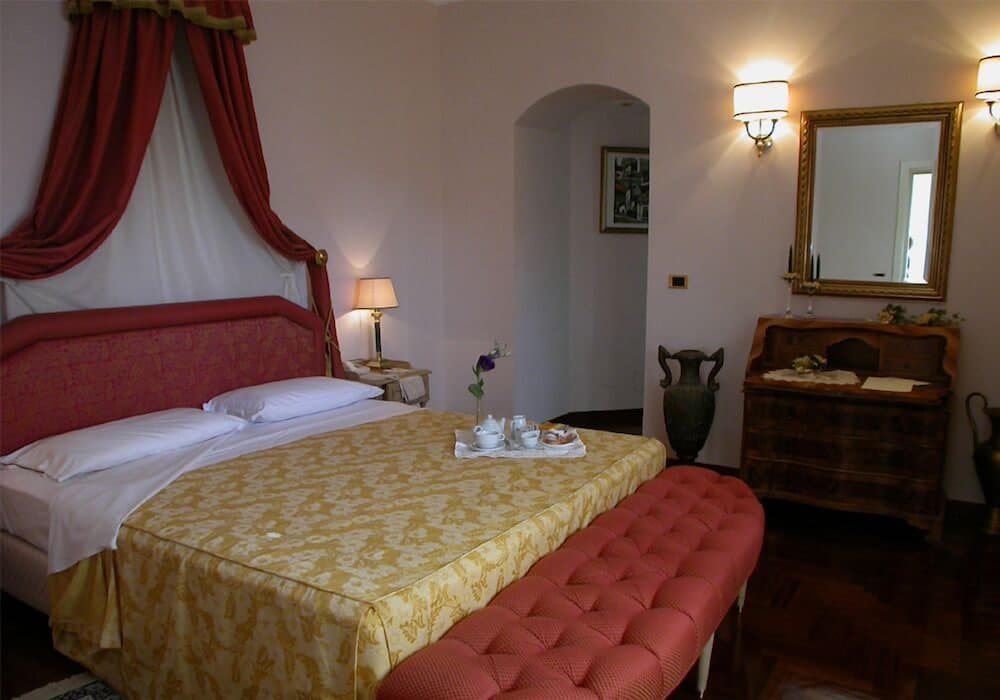 Grand Hotel Villa Politi