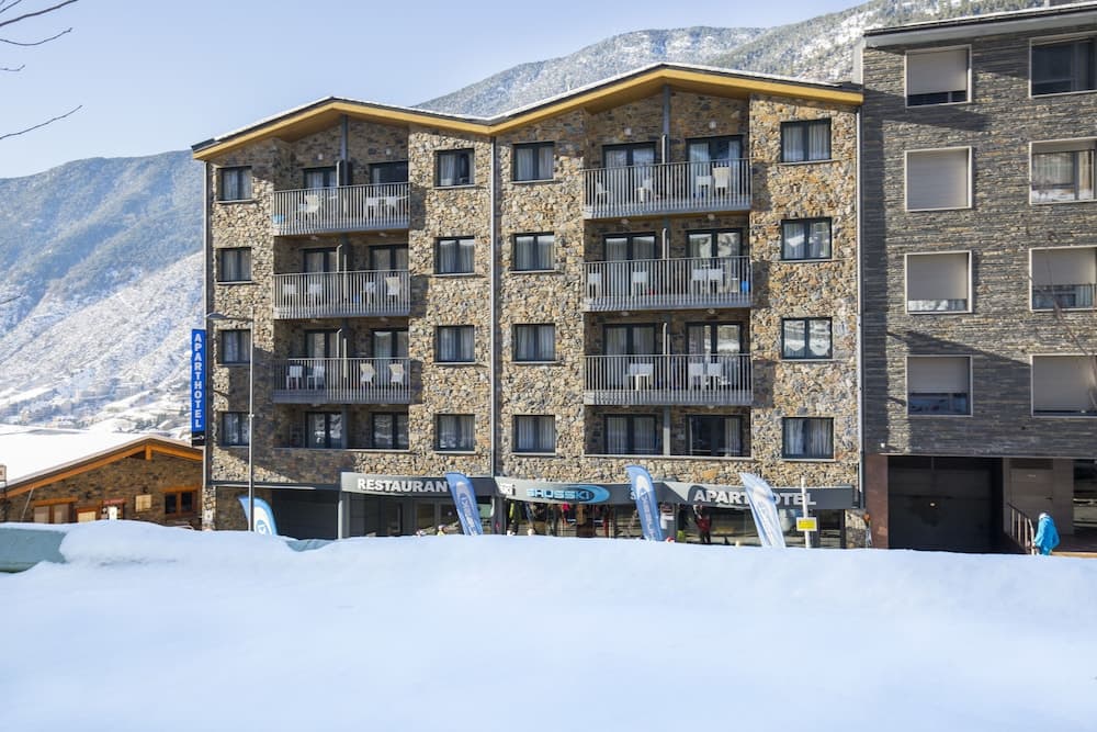 Apartaments Shusski by Nexta.