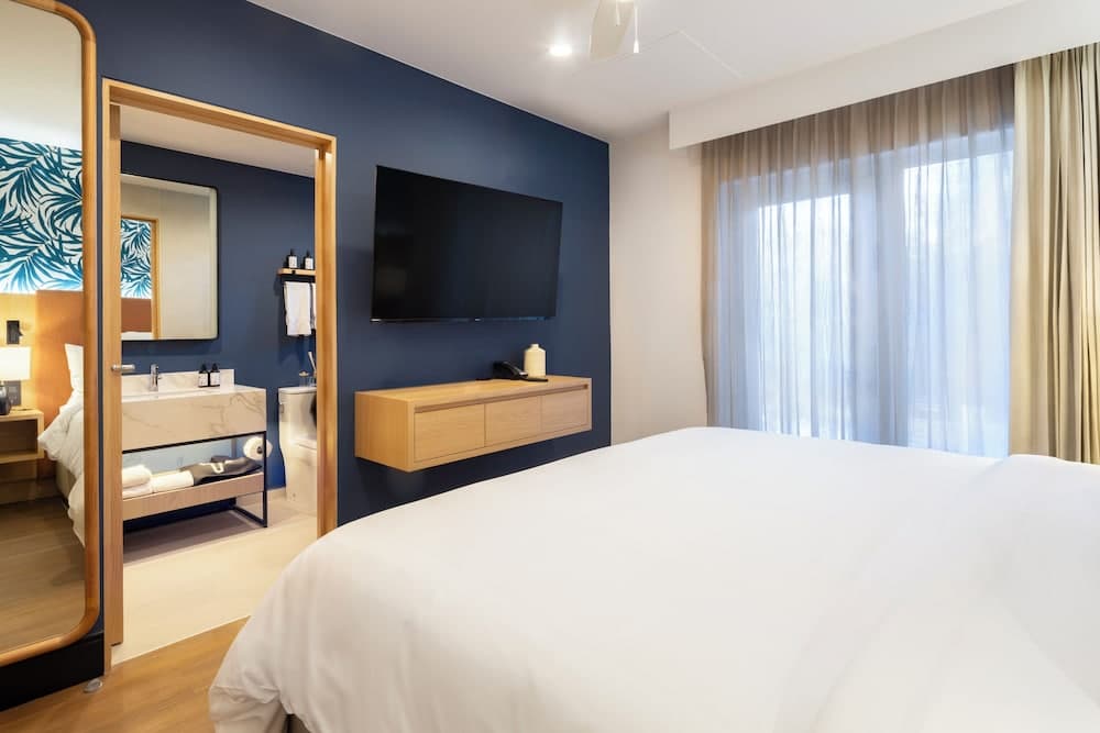 voco Surfside Aruba by IHG
