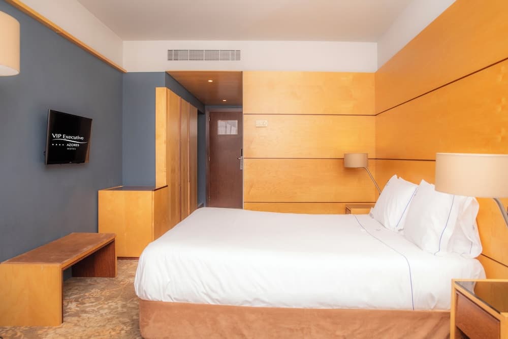 VIP Executive Azores Hotel