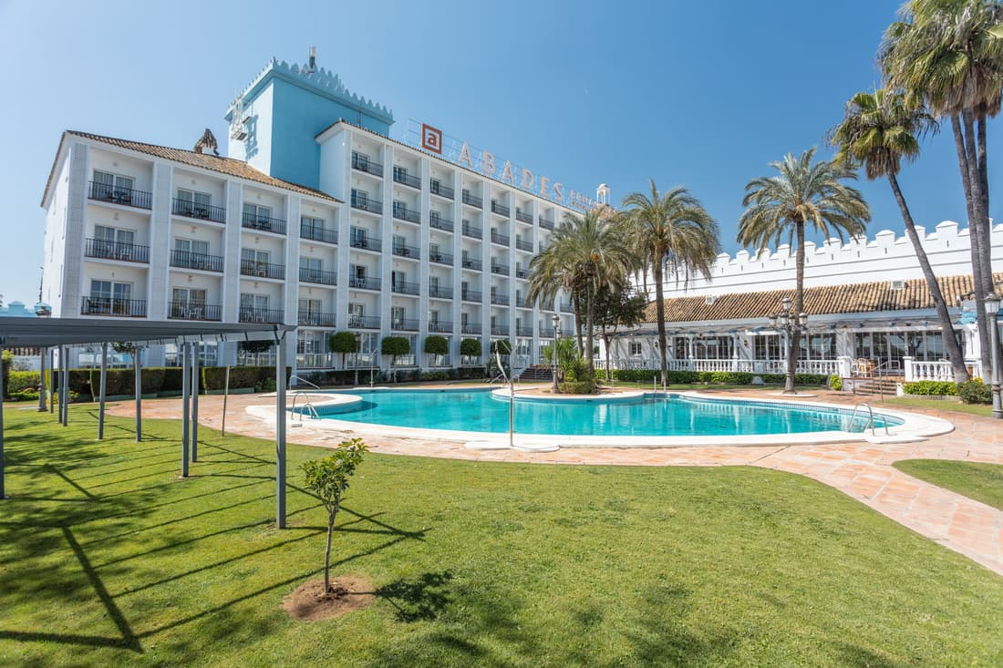 Hotel Abades Benacazón