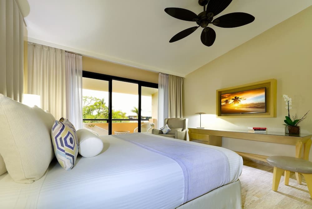 Grand Palladium Select White Sand Resort & Spa - All Inclusive