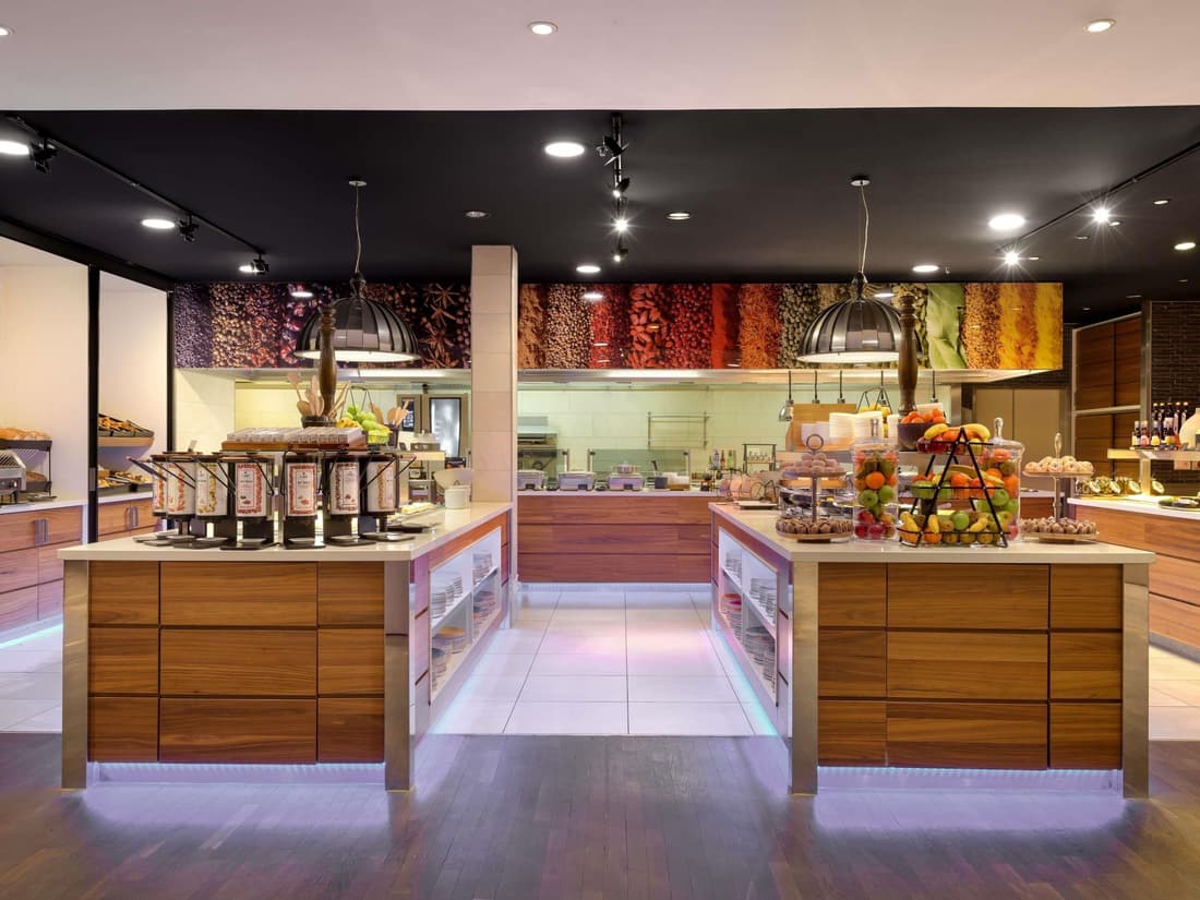 Mövenpick Hotel Amsterdam City Centre
