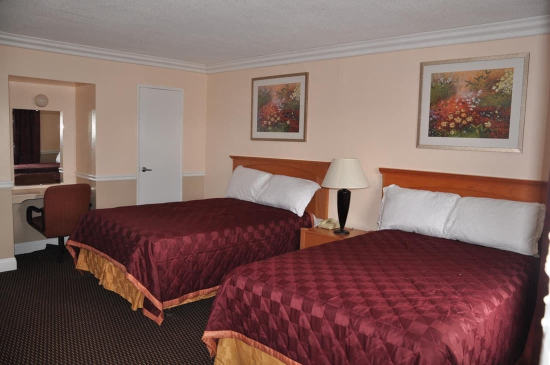 Econo Lodge Oakland Lake Merritt Area