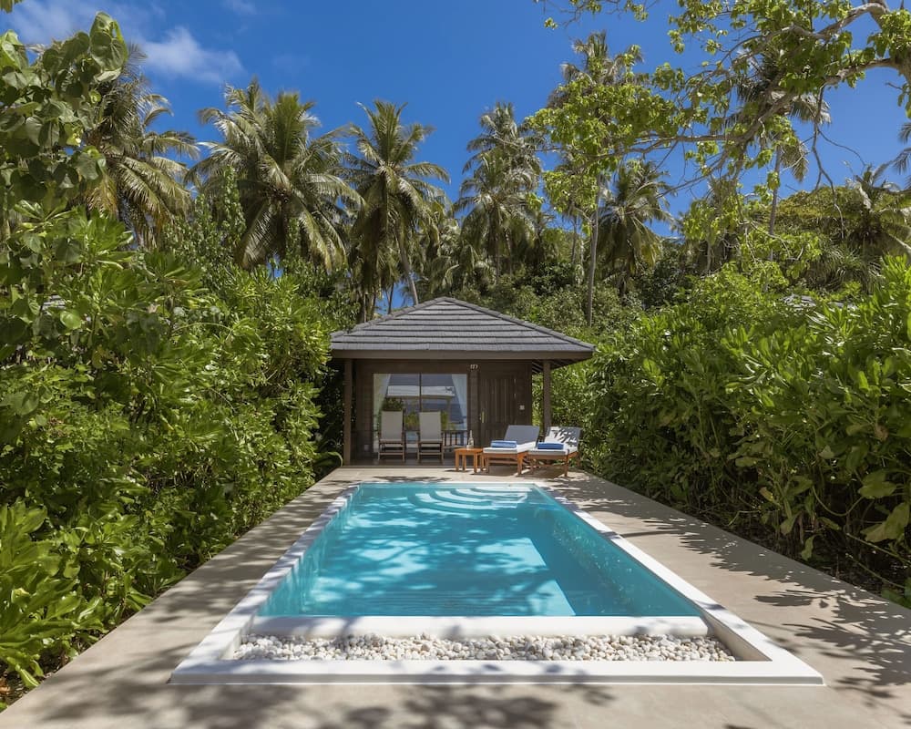 Royal Island Resort & Spa