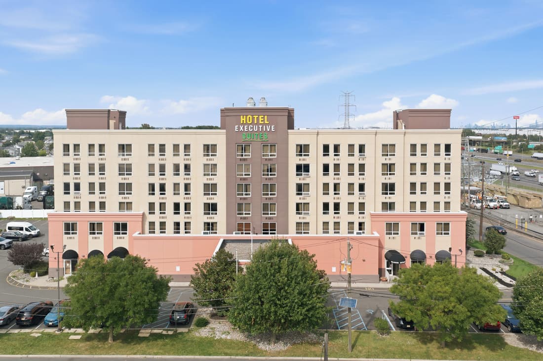Hotel Executive Suites Newark Liberty Int'l Airport Carteret (EWR)