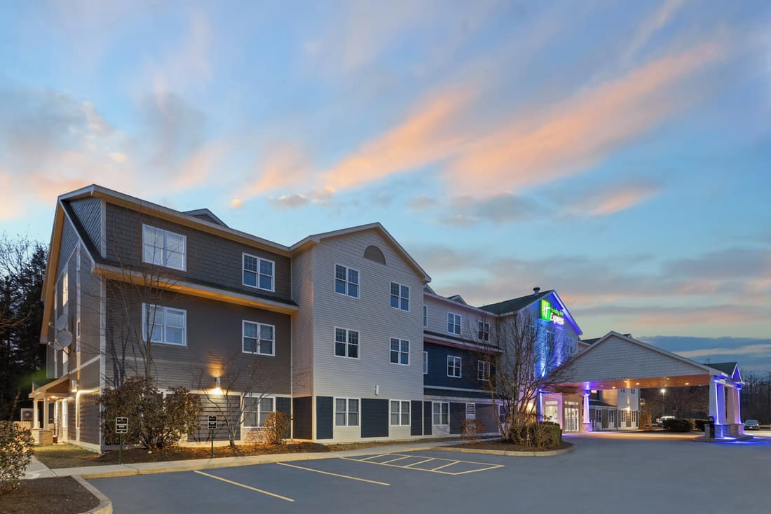 Holiday Inn Express Hotel & Suites Freeport by IHG