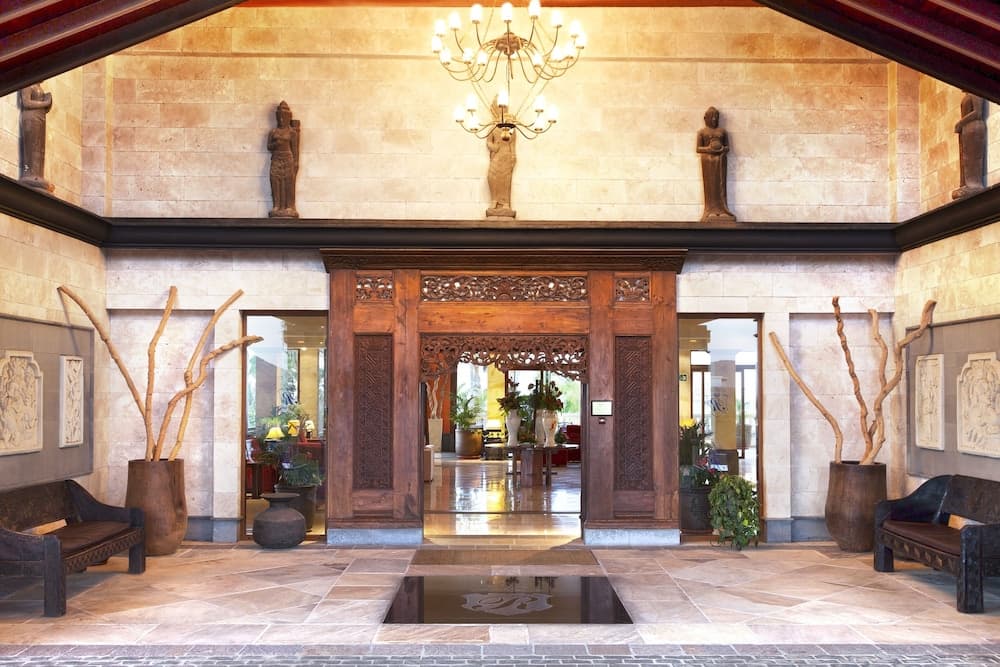 Regency Country Club, Apartments Suites