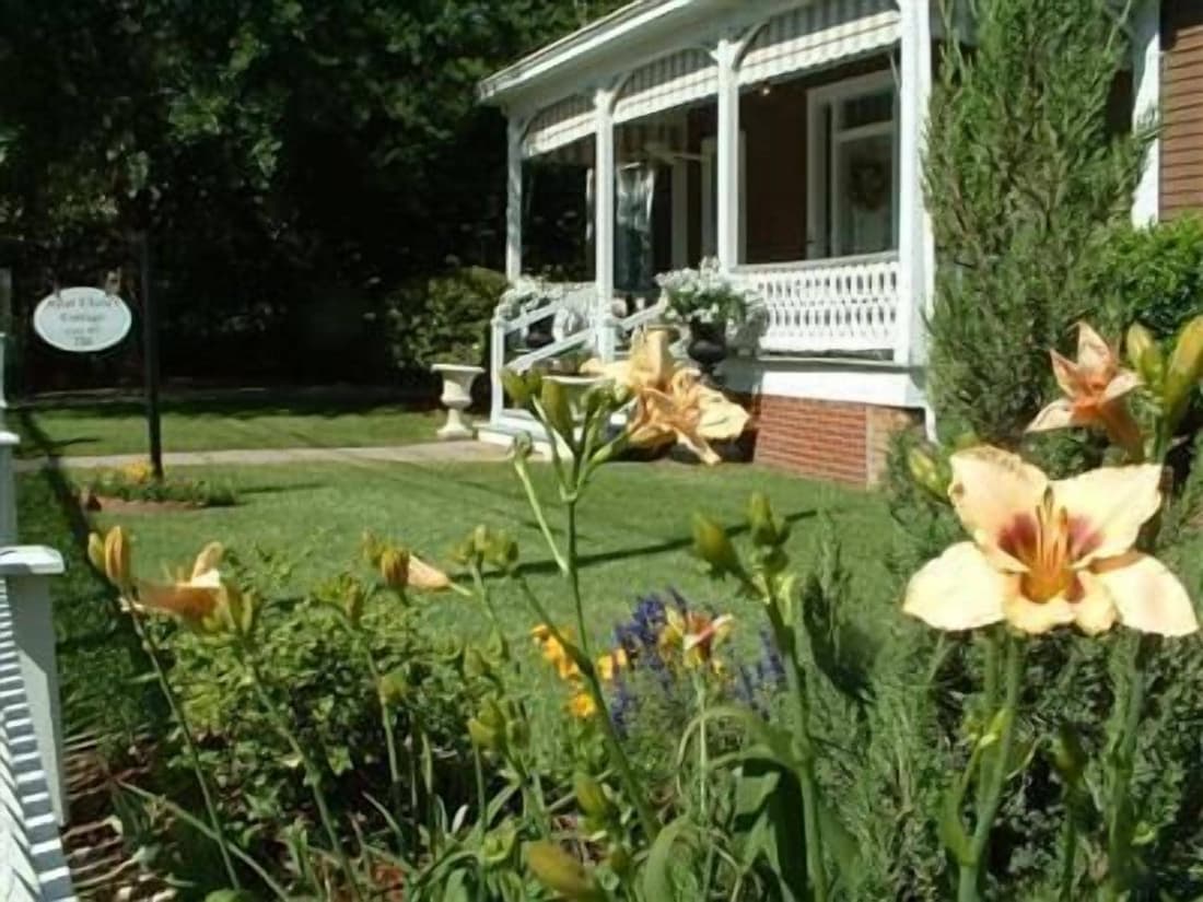 Devereaux Shields House