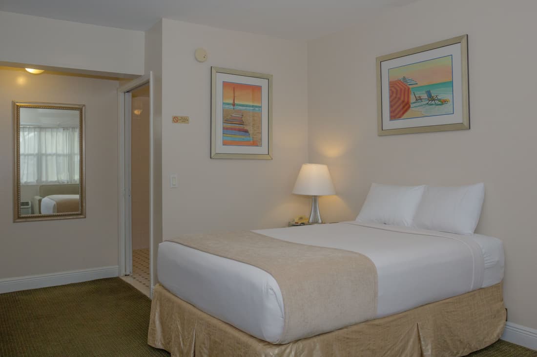 Beach Place Hotel