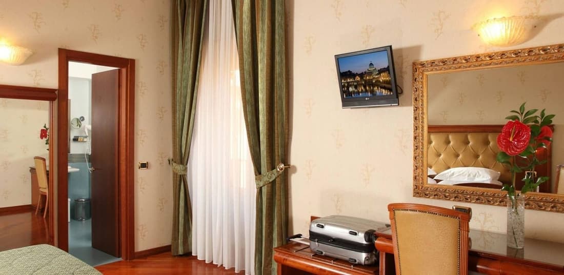 Serena Hotel