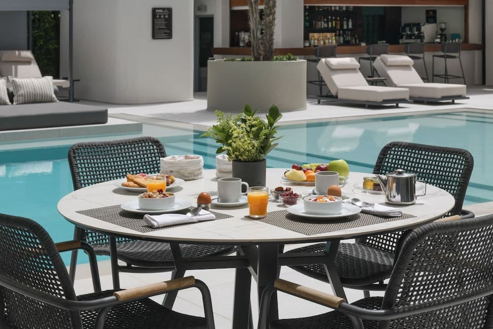 Blazer Suites Hotel