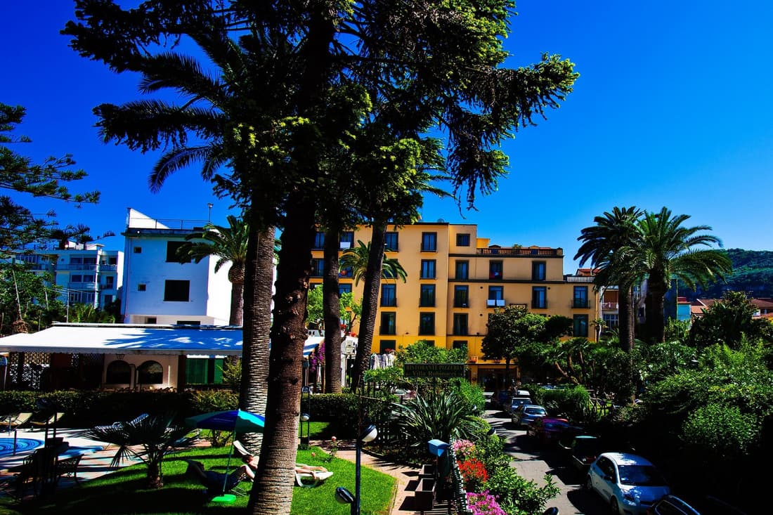 Hotel Eden