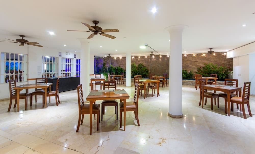 Hotel Playa Club