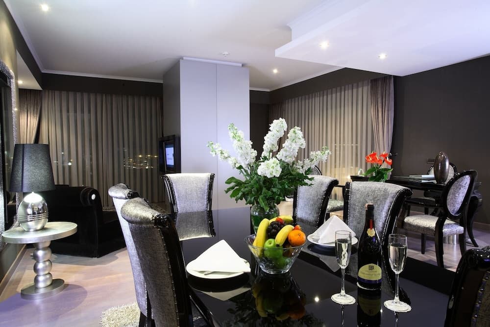 ADM Grand Hotel