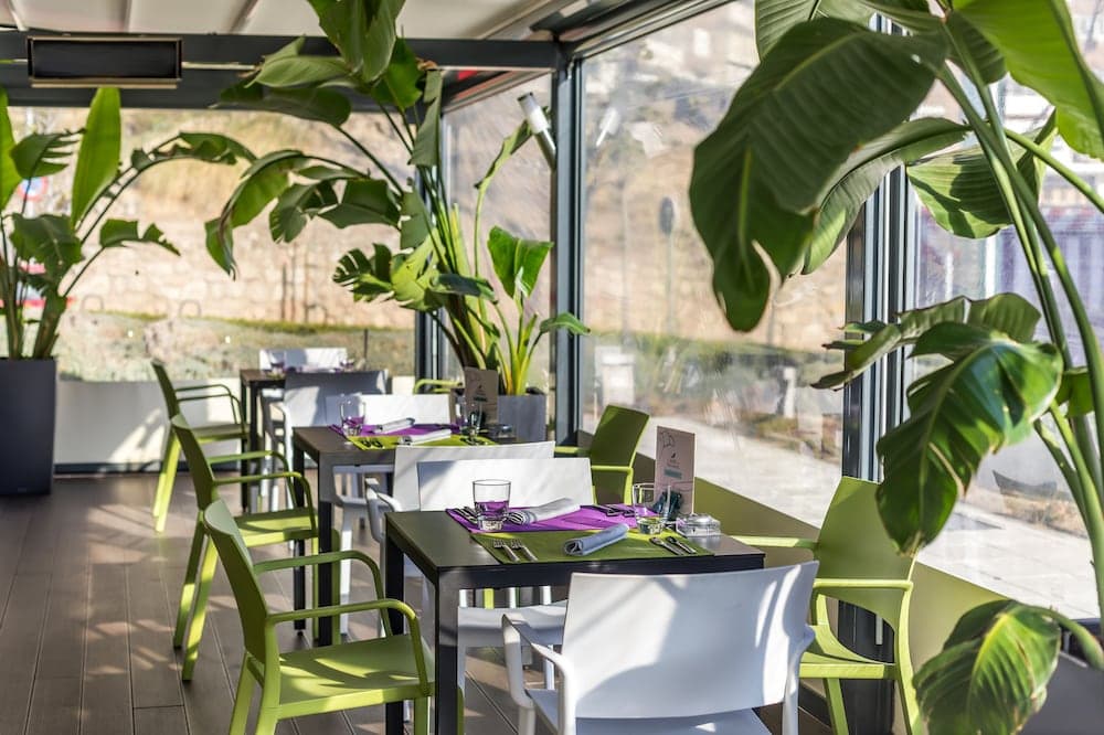 Hotel Zentral Castellana Norte