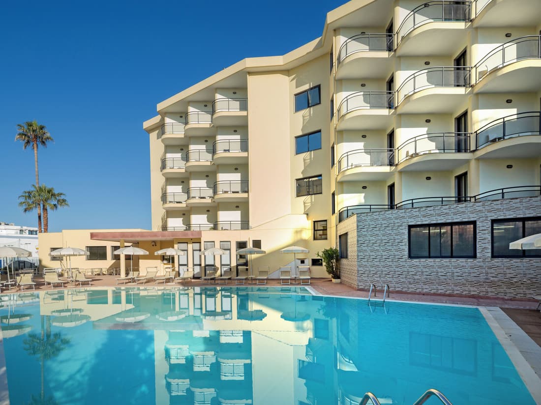 Rina Hotel